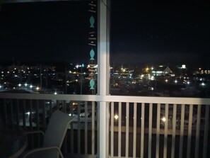 Property grounds - Waterfront Luxury Condo – Sleeps 6 (Little River)