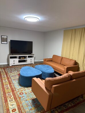 Living area - The Lucy House – A Little More Space to Shine (Forsyth)