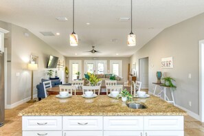 Interior - Heated Pool, Walk to Beach, 40’ Boat Dock, Kayak, Paddle Board, Fishing, $300 in Free Tickets! (St. Augustine)