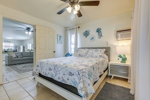 1 bedroom, internet, bed sheets - 1 Block to Dtwn! Walkable Stay in Stuart (Stuart)