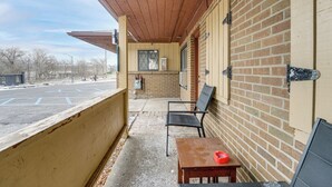 Terrace/patio - Pet-Friendly Studio Near Pine Knob: Bring Skis! (Village of Clarkston)