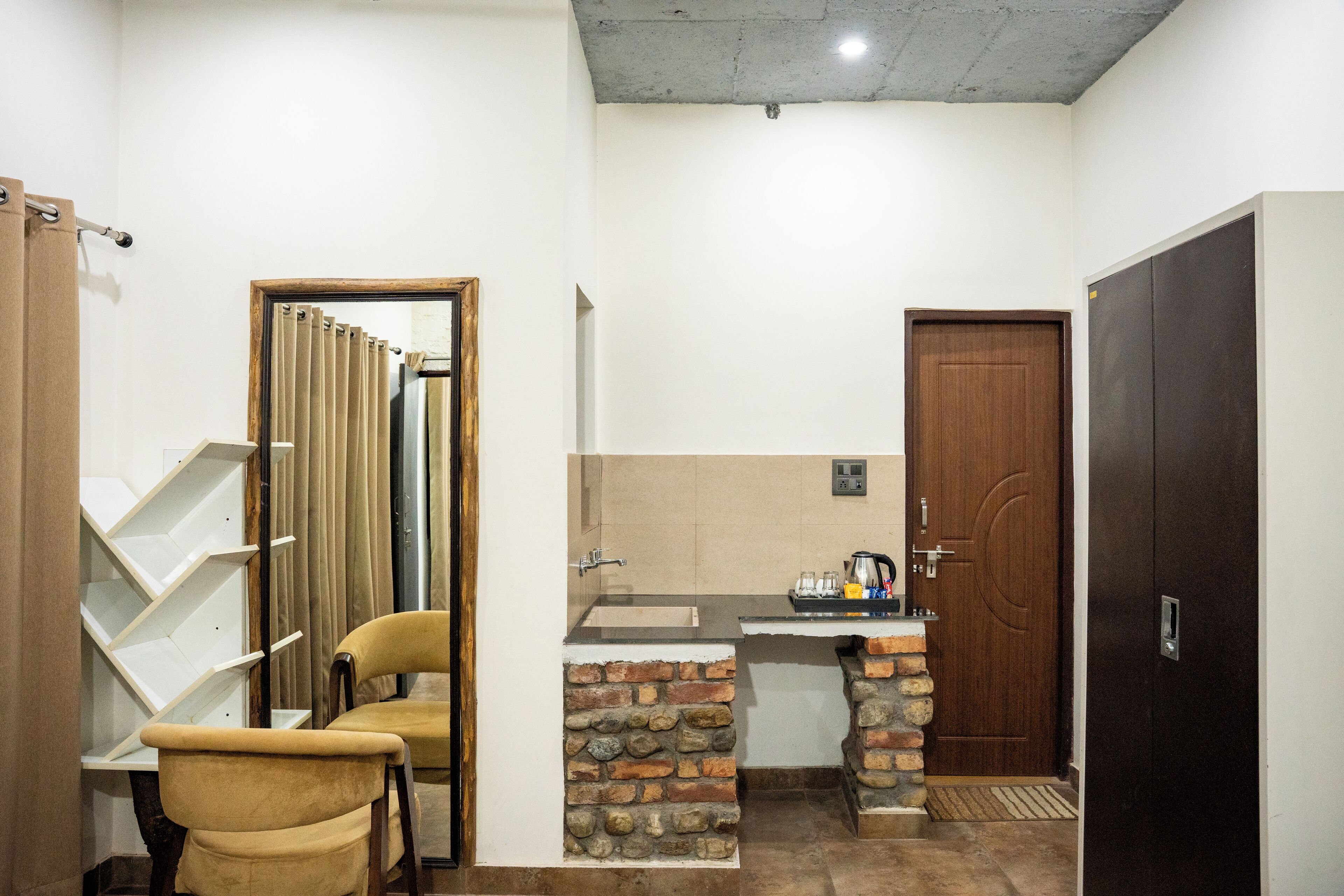 Comfort Single Room | Private kitchenette