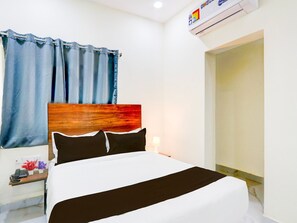 Room - Super Collection O Ss Blue Inn (Hyderabad)