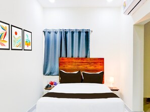 Room - Super Collection O Ss Blue Inn (Hyderabad)