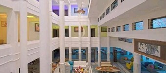 Hotel Fountain Inn Mahad