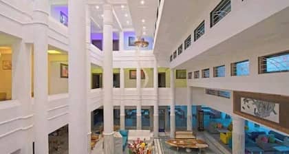 Hotel Fountain Inn Mahad