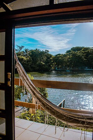 Property grounds - Apartment in Rio Barra da Tijuca, beautiful view, close to the beach, across from the subway. (Rio de Janeiro)