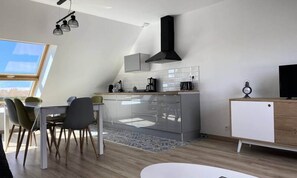 Fridge, microwave, coffee/tea maker, electric kettle - Apartment in Erquy Near Cap Frehel Coast (Frehel)