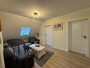 Living area - Beautiful vacation apartment in Thunum - Vacation by the North Sea (Stedesdorf)