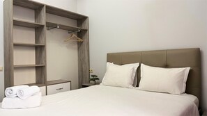 Soundproofing, free WiFi - 1-Bedroom apt with Balcony by Sweet Home (Yerevan)