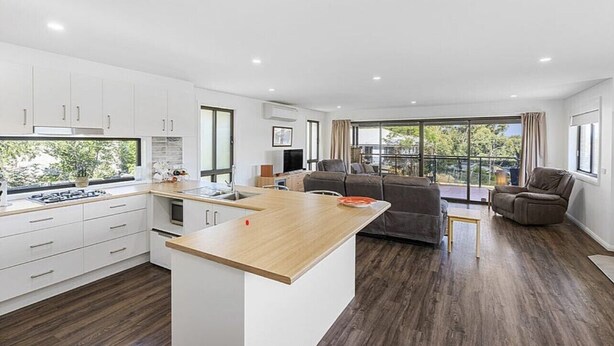 Unclassified image, 1 of 6, button - Beautiful House with Mountain and Water Views and Kangaroos. (Long Beach)