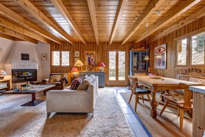 Living-dining room - Chalet Les Melezes - La Tzoumaz, 4 Vallees (La Tzoumaz)