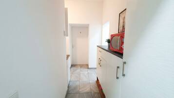 Leilighet – basic | Eget kjøkken | Kjøleskap, mikrobølgeovn, ovn og kokeplater