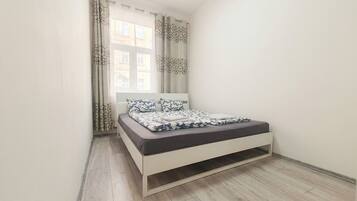 Basic-Apartment | Ausblick vom Zimmer