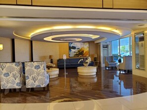 Reception hall - Mall of SHELL Residences Staycation (pasay)