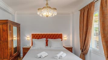 Deluxe Suite, Balcony, City View