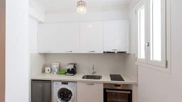 Deluxe-Suite, Balkon, Stadtblick | Eigene Küche