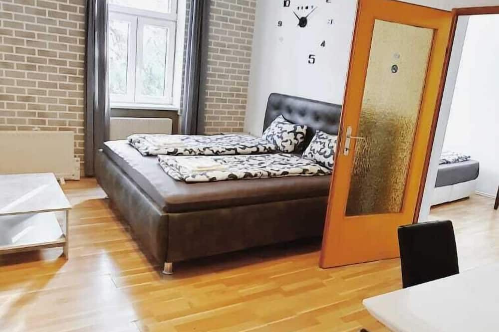Affordable 2BR Apt Near Enkplatz U3