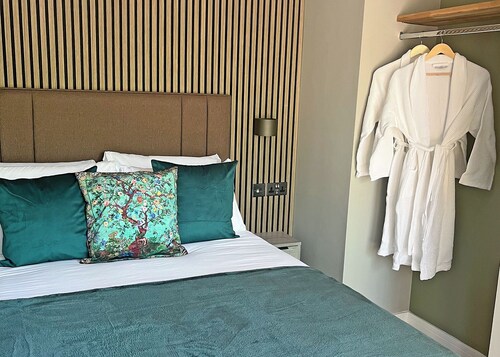 Woodland Container Lodges Slp 4 (Pet)