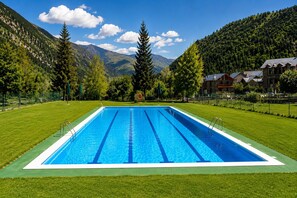 Pool - Casa La Pica with access to the garden (Àreu)