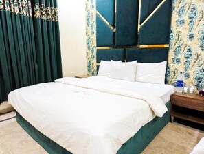 Deluxe Double Room, City View