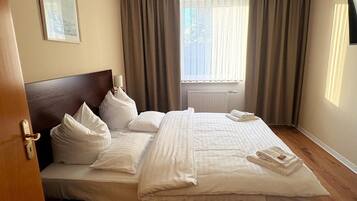 Schreibtisch, kostenloses WLAN