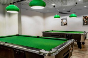 Games room - Kaiserhof Feldberg Superior Room with Balcony (Feldberger Seenlandschaft)