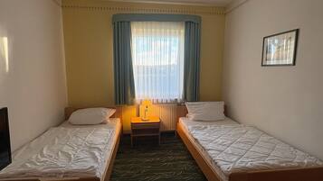 1 Schlafzimmer, Schreibtisch