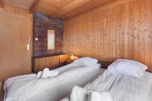 3 Schlafzimmer, Reisekinderbett, WLAN, Bettwäsche