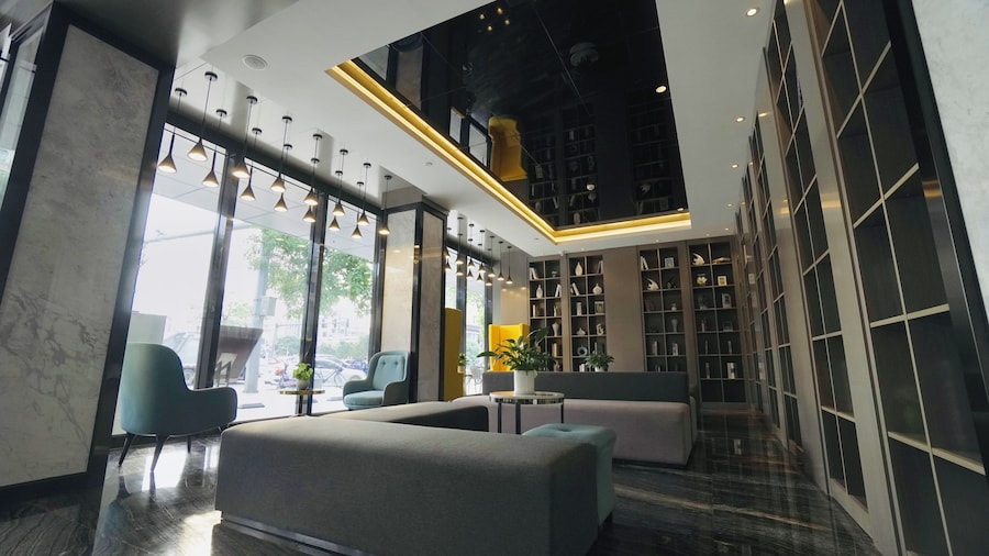 Paco Hotel Guangzhou Baiyun Airport Liantang Metro