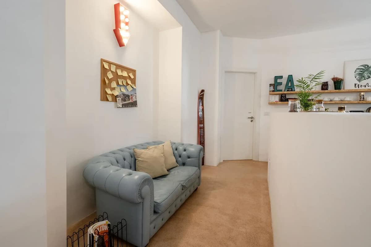 Habitación Deluxe doble, balcón | Vestíbulo