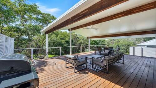 Indys Beach House by HolidayCo.