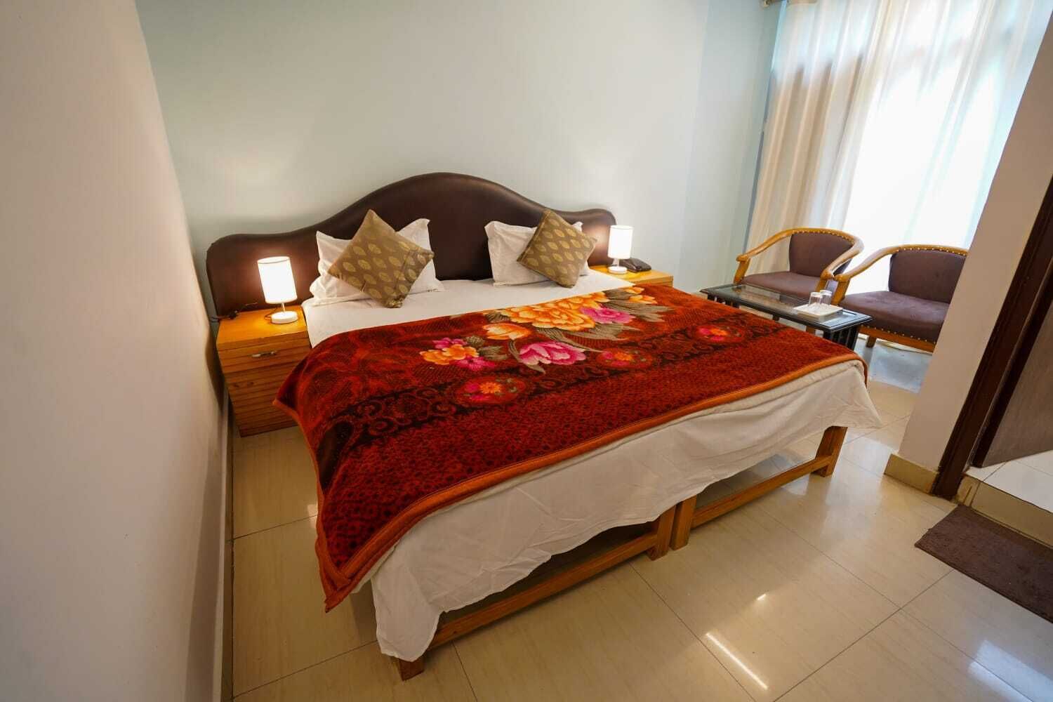 Basic Room | Free wired internet