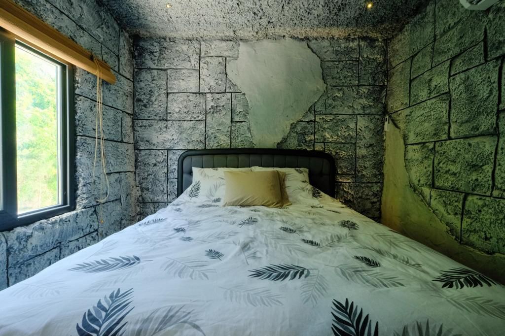 Luksusvilla, bassengutsikt | Skrivebord, skrivebord for bærbar PC og wi-fi (inkludert)