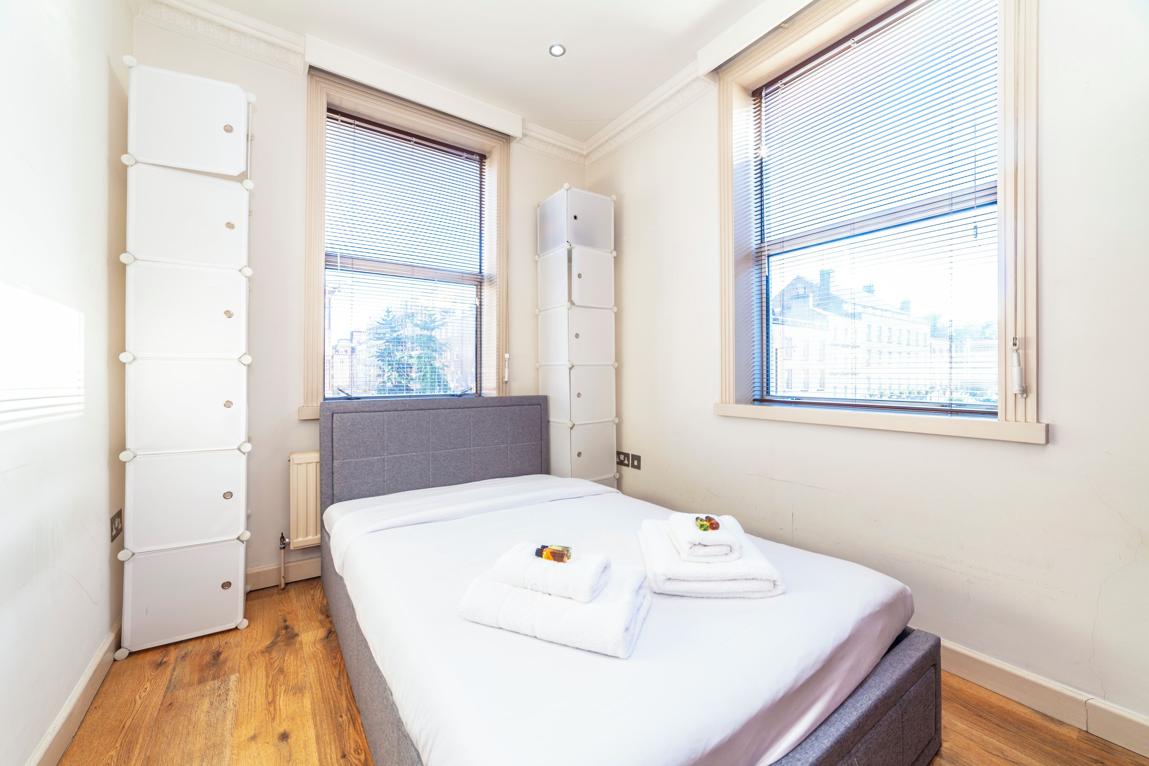 Fer et planche à repasser, Wi-Fi, draps fournis