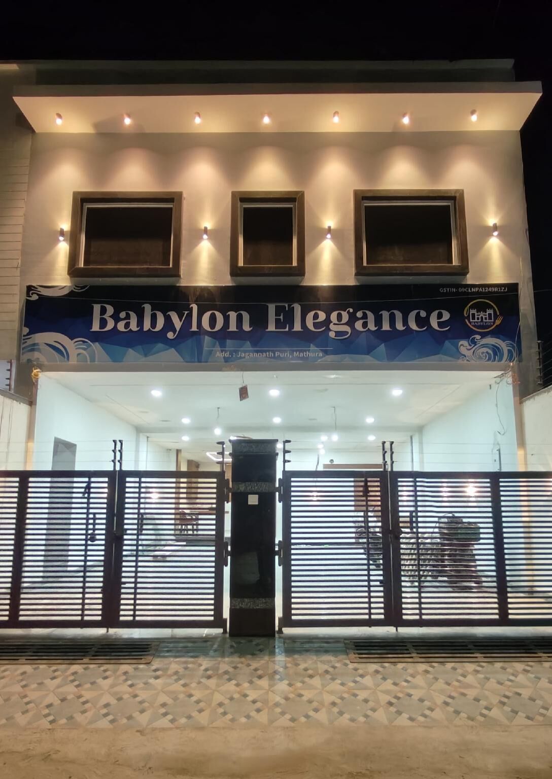 Façana frontal de l'allotjament