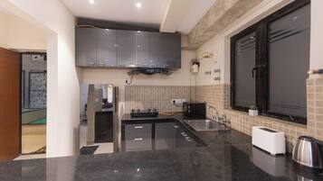 Apartment (2 Bedrooms) | Bahagian dalam