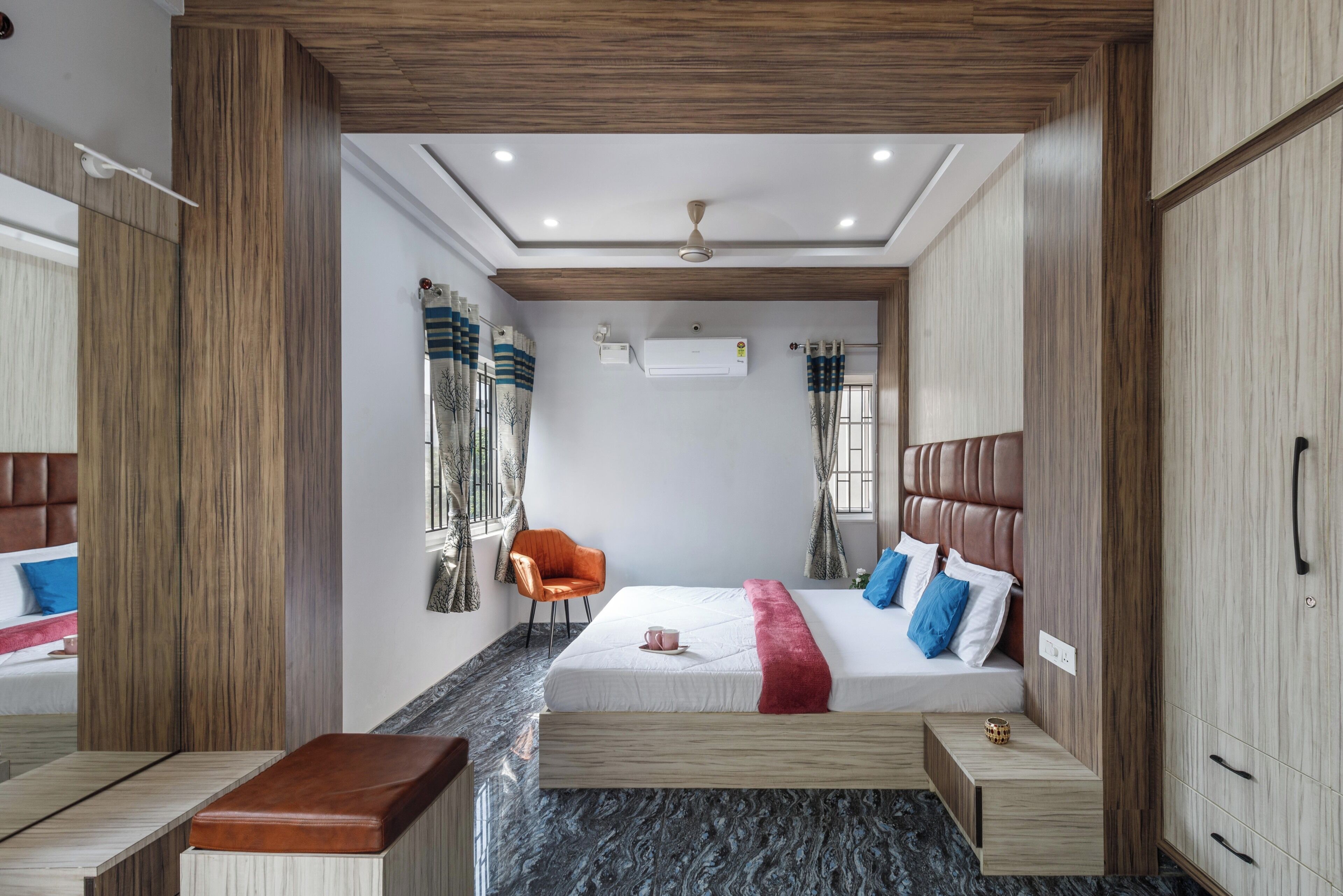 Apartment (2 Bedrooms) | 2 bedrooms, laptop workspace, iron/ironing board, bed sheets