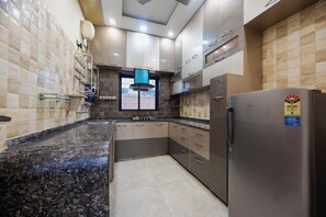 Apartment (2 Bedrooms) | Bahagian dalam