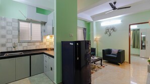 อพาร์ทเมนท์ (2 Bedrooms) | ครัวส่วนตัว | ไมโครเวฟ, กาต้มน้ำไฟฟ้า, เครื่องครัว/จาน/ช้อนส้อม