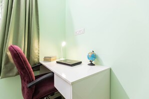 Apartment (2 Bedrooms) | Bahagian dalam