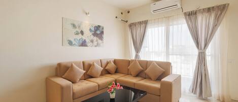 Departamento (2 Bedrooms) | Área de sala de estar | Televisión