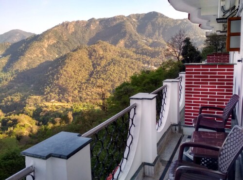 Hotel Winsum Hill Solan