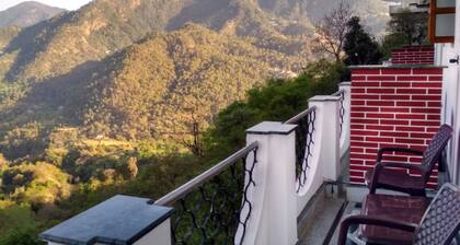 Hotel Winsum Hill Solan