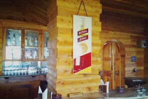 Bar (on property) - Hotel Winsum Hill Solan (Solan)