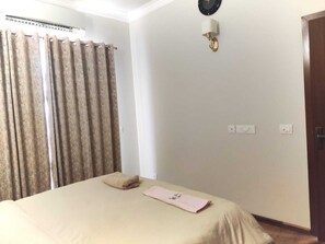 럭셔리 아파트 | 간이 침대, 무료 WiFi, 침대 시트