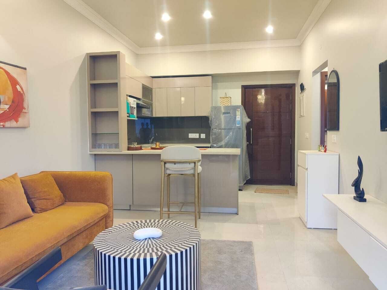 Apartemen Mewah | Area keluarga | Televisi layar datar 32-inci dengan saluran TV kabel