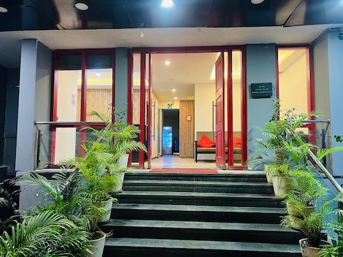 Hotel Dlive Indore 