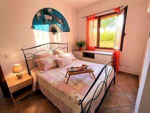 Travel cot - Beautiful apartment for 3 people with pool, A/C, TV, balcony and pets allowed (Valledoria)