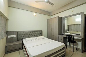 Desk, laptop workspace, free WiFi, bed sheets - Landmark INN (Kasaragod)